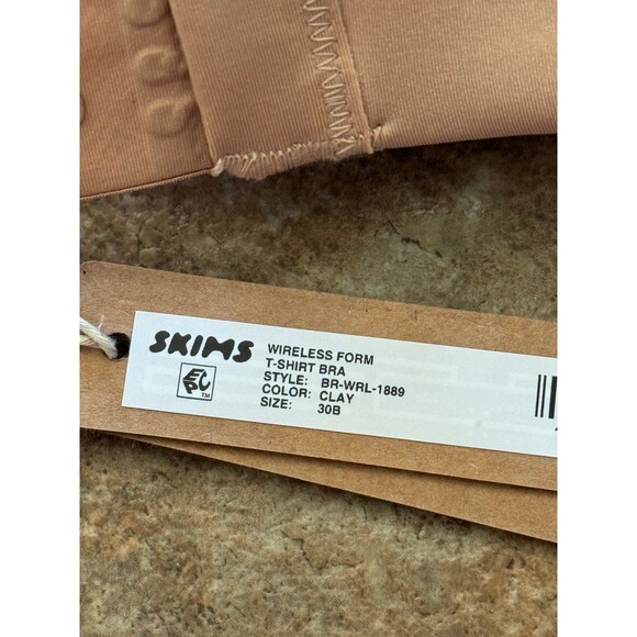 Skims Wireless Form T-shirt Bra Clay Size 30B - Picture 9 of 9